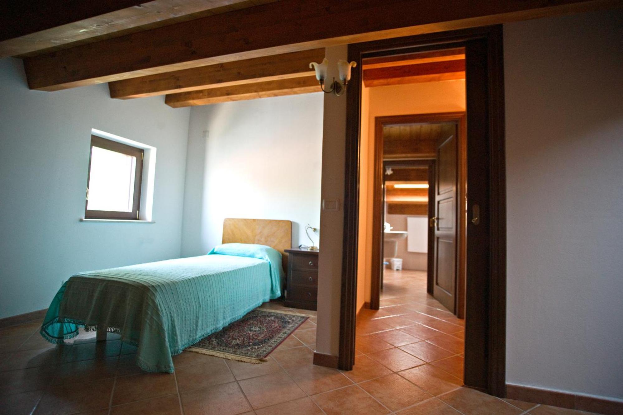 Santa Sofia d'Epiro Agriturismo Miracco Atanasio Franco "Il Maniero" מראה חיצוני תמונה