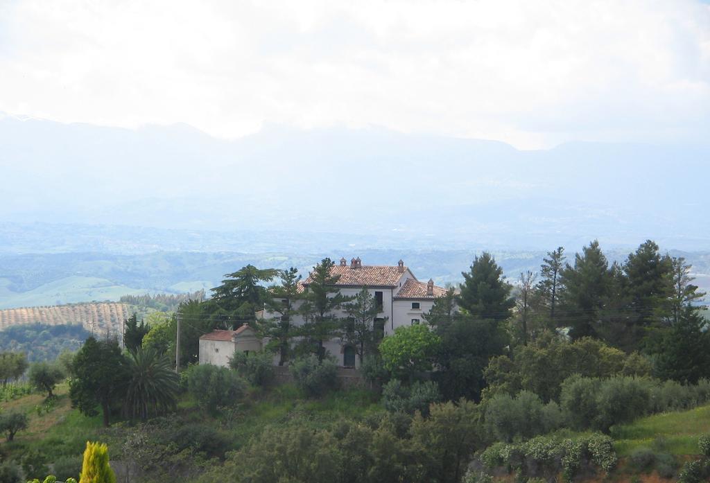 Santa Sofia d'Epiro Agriturismo Miracco Atanasio Franco "Il Maniero" מראה חיצוני תמונה