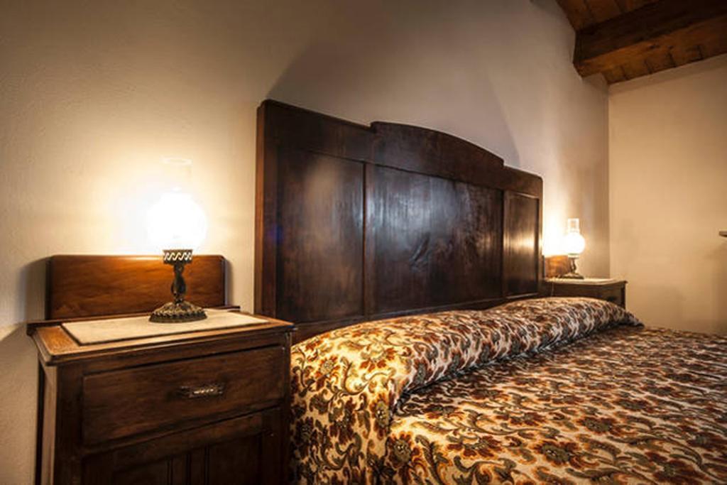 Santa Sofia d'Epiro Agriturismo Miracco Atanasio Franco "Il Maniero" מראה חיצוני תמונה