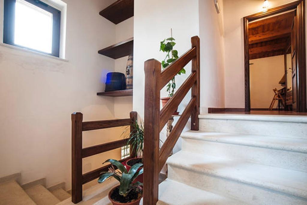 Santa Sofia d'Epiro Agriturismo Miracco Atanasio Franco "Il Maniero" מראה חיצוני תמונה